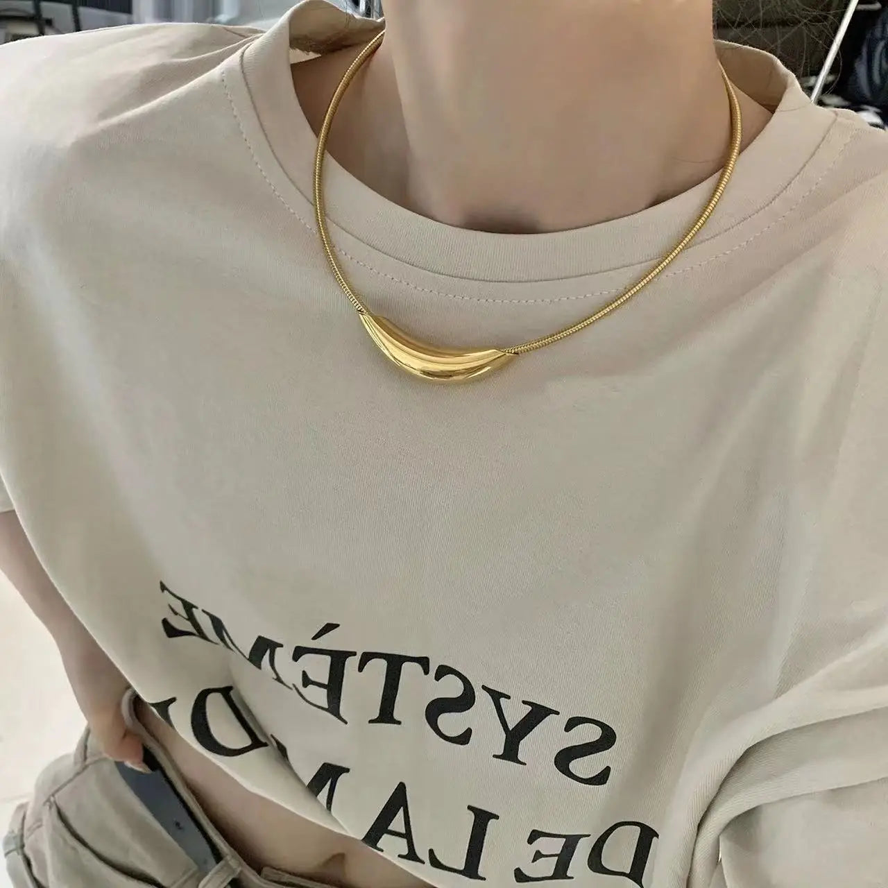 DazzleDrop Silver Necklace