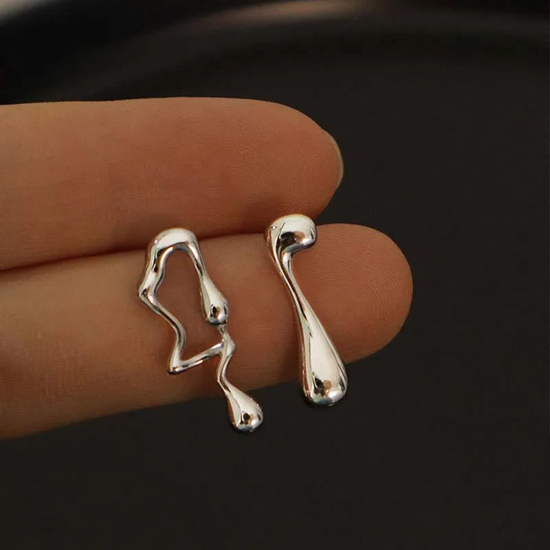 WATER DROP EARRINGS